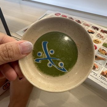 Genki Sushi - Nasty... served dirty plates - Sushi Bars Near Me - Honolulu, Hawaii