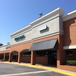 Woodcraft of Atlanta - Parking lot view