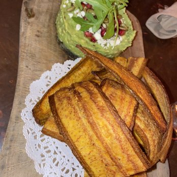 The Hutton - Apple Guacamole - New American Near Me - Jersey City, New Jersey