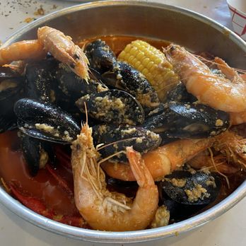 Crab N Spice - All you can eat, selection B - Seafood Near Me - Corona, California
