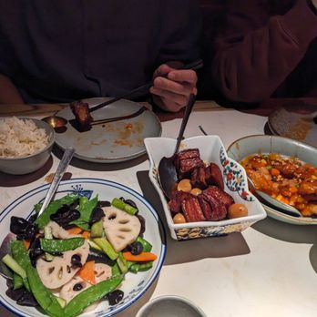 Cheli - Lotus pond stir fry - Shanghainese Near Me - New York, New York Cheli - Lotus pond stir fry - Shanghainese Near Me - New York, New York