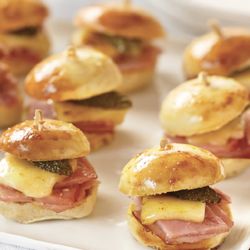 Garcia's Kitchen inside Valley Brewing - Mini sliders
