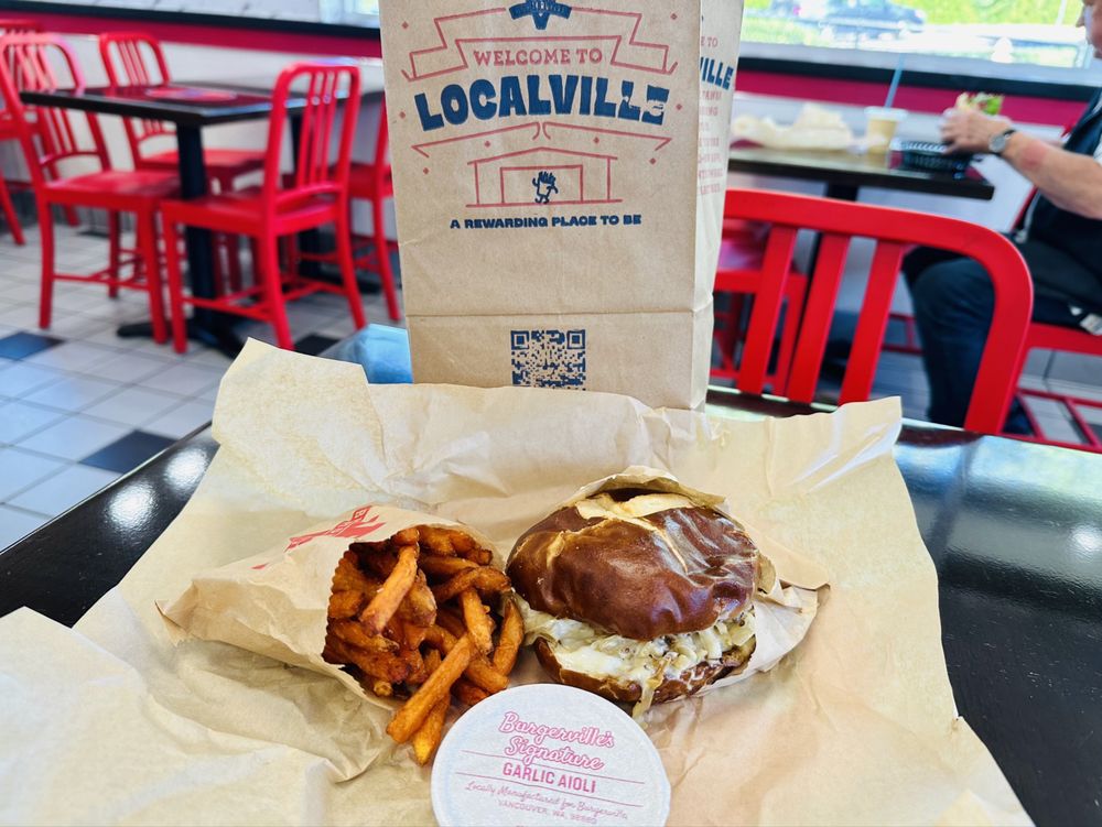 BURGERVILLE Updated October 2024 86 Photos & 172 Reviews 15650 SW