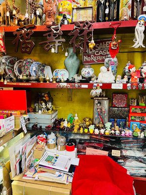 Ting's Gift Shop by null