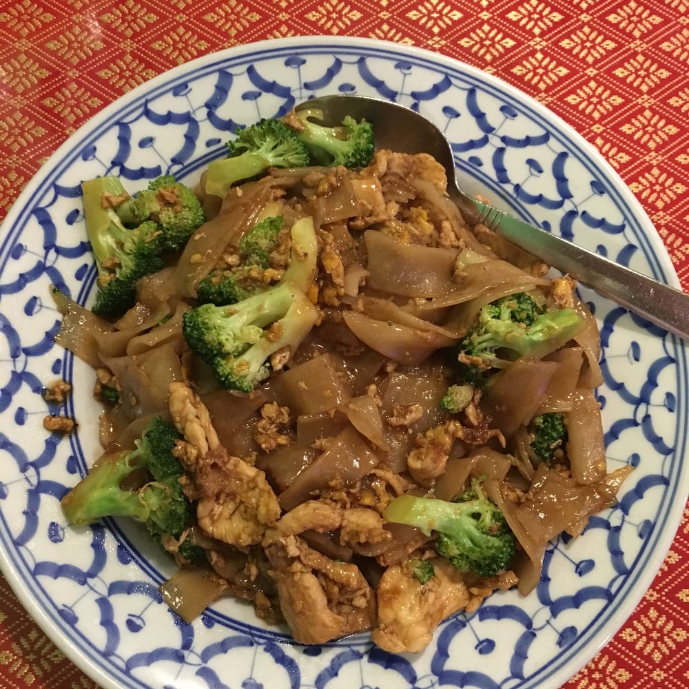 Ruang Thai - Pad See Ew - classic - Thai Near Me - Plano, Texas Ruang Thai - Pad See Ew - classic - Thai Near Me - Plano, Texas