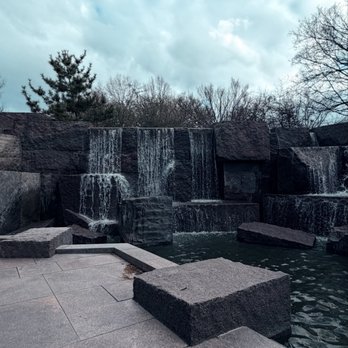 Franklin Delano Roosevelt Memorial - Water that is falling even more - Landmarks & Historical Buildings Near Me - Washington, DC, District of Columbia