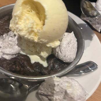BJ's Restaurant & Brewhouse - Oreo Pizookie - Breweries Near Me - Las Vegas, Nevada BJ's Restaurant & Brewhouse - Oreo Pizookie - Breweries Near Me - Las Vegas, Nevada