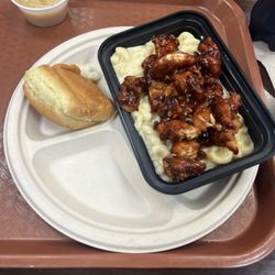 Plaistow  Chicken Connection - BBQ chicken Mac and cheese
