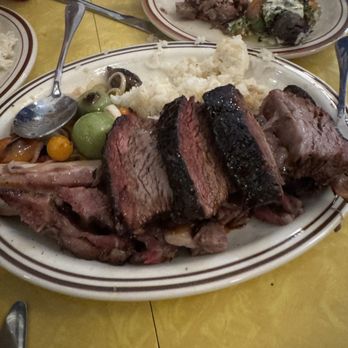 Le Hut Dinette - Beef rib - Wine Bars Near Me - Santa Ana, California