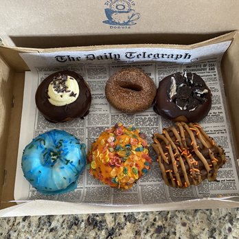 Dip and Sip Donuts - Donuts Near Me - Glenview , Illinois