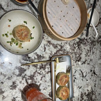 Supreme Dumplings - South Lake Union - Pan-Fried Leek Pie (3) and Chicken Xiao Long Bao (8) - Shanghainese Near Me - Seattle, Washington Supreme Dumplings - South Lake Union - Pan-Fried Leek Pie (3) and Chicken Xiao Long Bao (8) - Shanghainese Near Me - Seattle, Washington