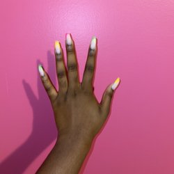 2b Nails
