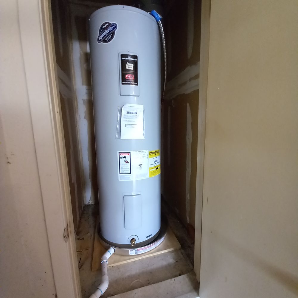 Brand new Bradford White hot water heater. Brand new Bradford White hot water heater.