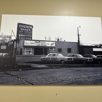 Chicken Shack - Interior picture in dining room - Chicken Wings Near Me - Rochester, Michigan Chicken Shack - Interior picture in dining room - Chicken Wings Near Me - Rochester, Michigan