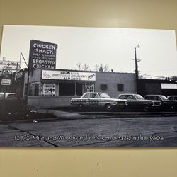 Chicken Shack - Interior picture in dining room
