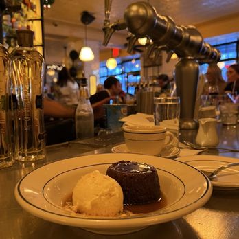 Pastis - Sticky toffee pudding - French Near Me - New York, New York Pastis - Sticky toffee pudding - French Near Me - New York, New York
