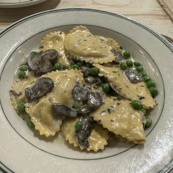 Mandola's Italian Kitchen - Lunette modo mio - Italian Near Me - Cedar Park, Texas Mandola's Italian Kitchen - Lunette modo mio - Italian Near Me - Cedar Park, Texas