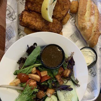 The Hub Grill And Bar - Fish & Chips - American Near Me - Phoenix, Arizona The Hub Grill And Bar - Fish & Chips - American Near Me - Phoenix, Arizona