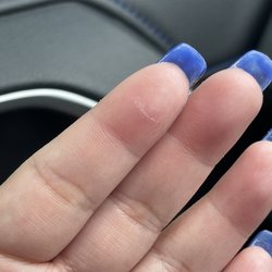 Alex's Salon and Day Spa - Superglue on my finger