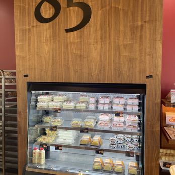 85°C Bakery Cafe-San Antonio - Cake selection - Bakeries Near Me - San Antonio, Texas 85°C Bakery Cafe-San Antonio - Cake selection - Bakeries Near Me - San Antonio, Texas