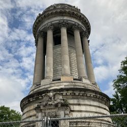 Soldiers' & Sailors' Monument