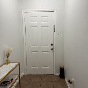CRT Remodeling - We came worked our magic, made it look like it never happened! - Flooring Near Me - Meadows Place, Texas CRT Remodeling - We came worked our magic, made it look like it never happened! - Flooring Near Me - Meadows Place, Texas