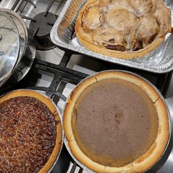 Cracker Barrel Old Country Store - Thanksgiving pies to go