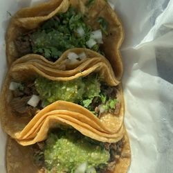 MR TACO - 3 carne asada street tacos . Simple & yummy on corn tortillas .