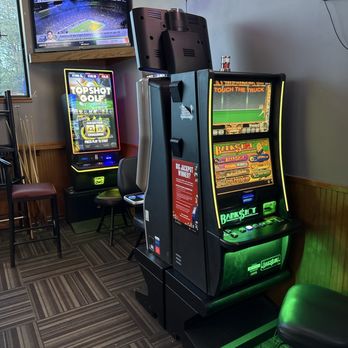 Sportscasters Bar & Grill - Skill gaming - American Near Me - Lincoln, Nebraska Sportscasters Bar & Grill - Skill gaming - American Near Me - Lincoln, Nebraska
