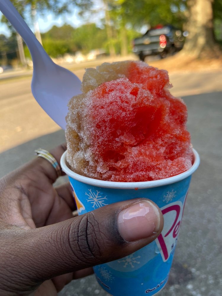 Pelican's Snoballs Logo