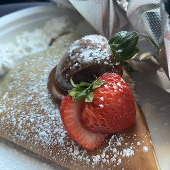 Crepes A Go Go - Nutella & Fresh Strawberry - Breakfast & Brunch Near Me - Berkeley, California