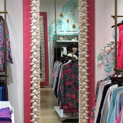 Lilly Pulitzer - Mirror mirror on the wall....