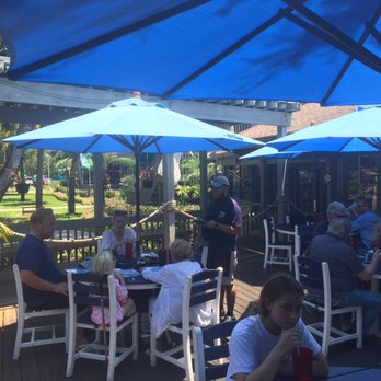 Blue Giraffe Restaurant - Exterior - Seafood Near Me - Sanibel, Florida