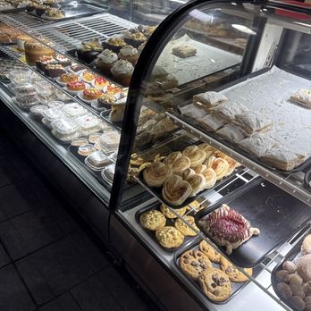 La Criolla Café & Bakery - Bakery side - Bakeries Near Me - Winter Haven, Florida La Criolla Café & Bakery - Bakery side - Bakeries Near Me - Winter Haven, Florida