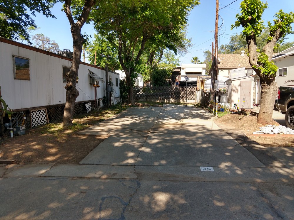 Auburn Villa Mobile Home & RV Park