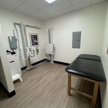 Calhoun Chiropractic - Digital X-ray Suite - Chiropractors Near Me - Calhoun, Georgia