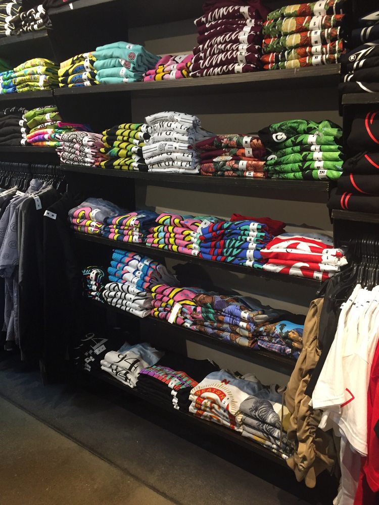 ZUMIEZ Updated July 2024 1 Premium Outlet Blvd, Wrentham