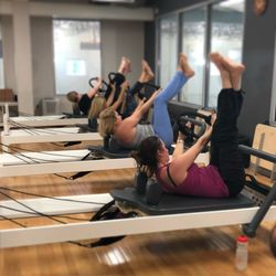 Velo-CT Pilates - Group Reformer class