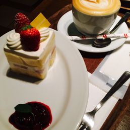 イグ カフェ Cafes 丸の内1 5 1 千代田区 東京都 Japan Restaurant Reviews Phone Number Yelp