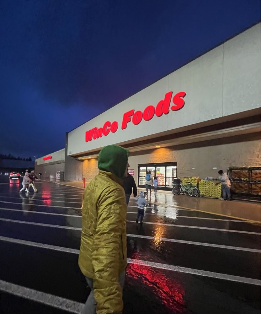 WinCo Foods Logo