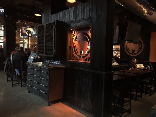 Kuma's Corner West Loop by null