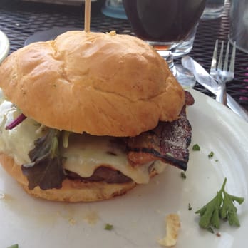 Alchemy - Tinshack Smokehouse:  bison burger, smoked & caramelized onions, bacon, green peppercorn aioli, Wisconsin Muenster...  tasty. - New American Near Me - Madison, Wisconsin