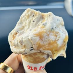 Sweet Lucy'S Ice Cream & Treats - Sugar Cone 1 Scoop of Ice Cream