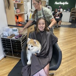 Mae's Beauty Bar & Bridal