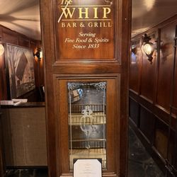 Whip Bar & Grill
