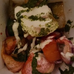 Salade légumes et cornichon