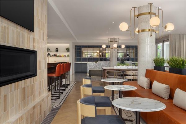 Hotel Railwayparc Montreal, Tapestry Collection by Hilton by null