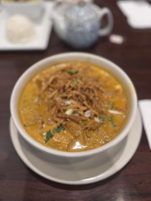 Luv Thai Cuisine by null