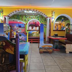 El Diamante Mexican Restaurant - Really nice decor.