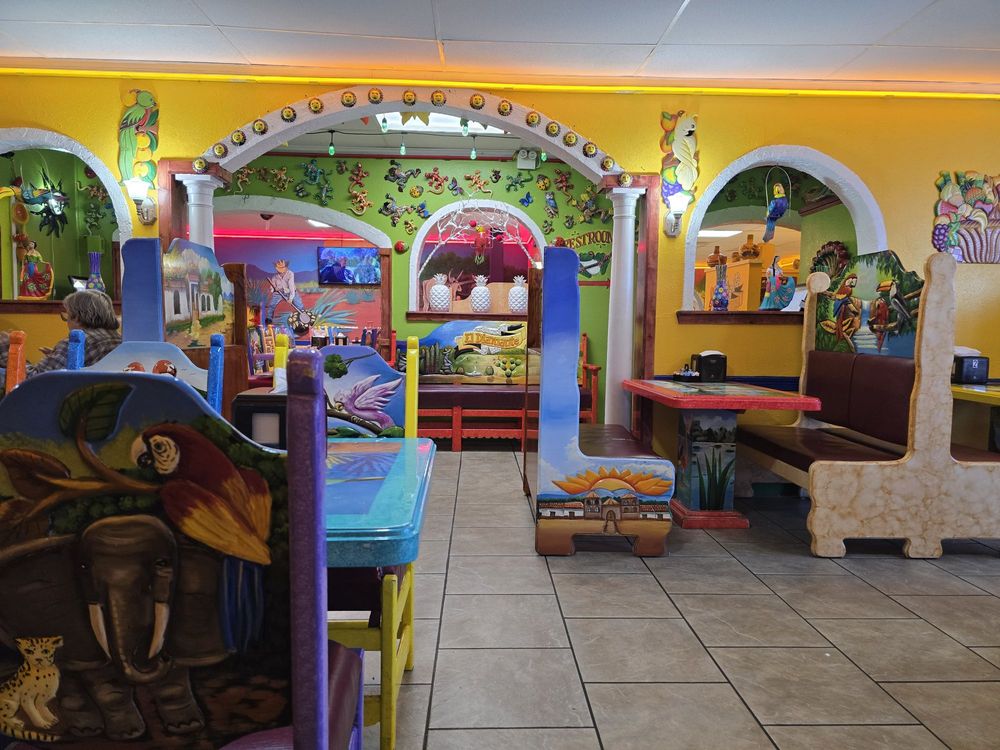 El Diamante Mexican Restaurant — Mexican restaurant in Glenwood